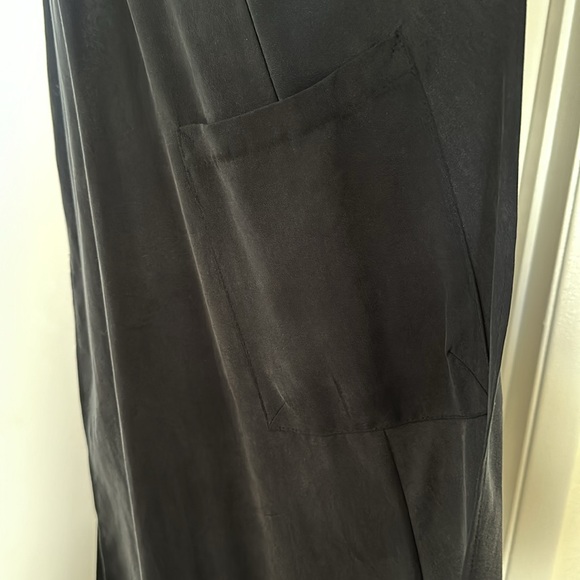 Long open front with back slit - Picture 2 of 4